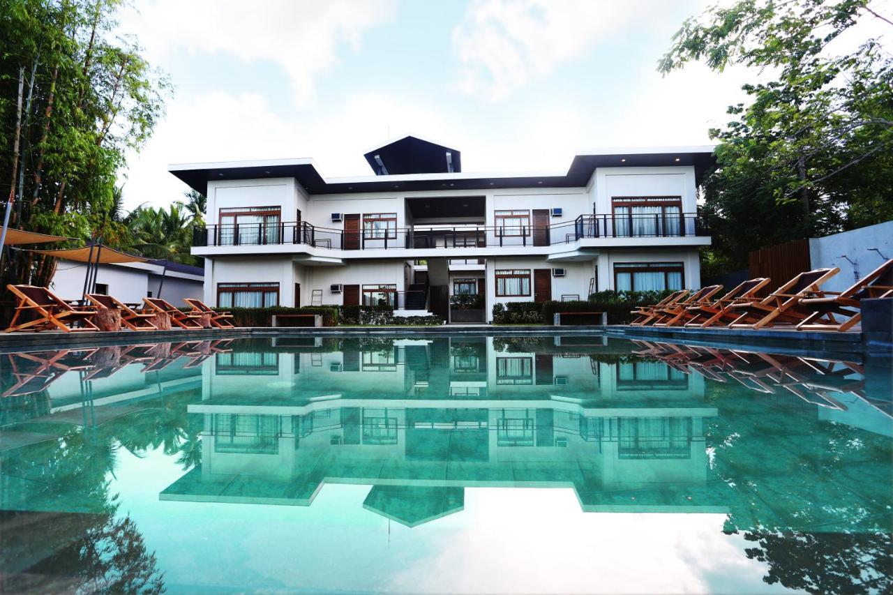 The Funny Lion - Coron Hotel Exterior foto