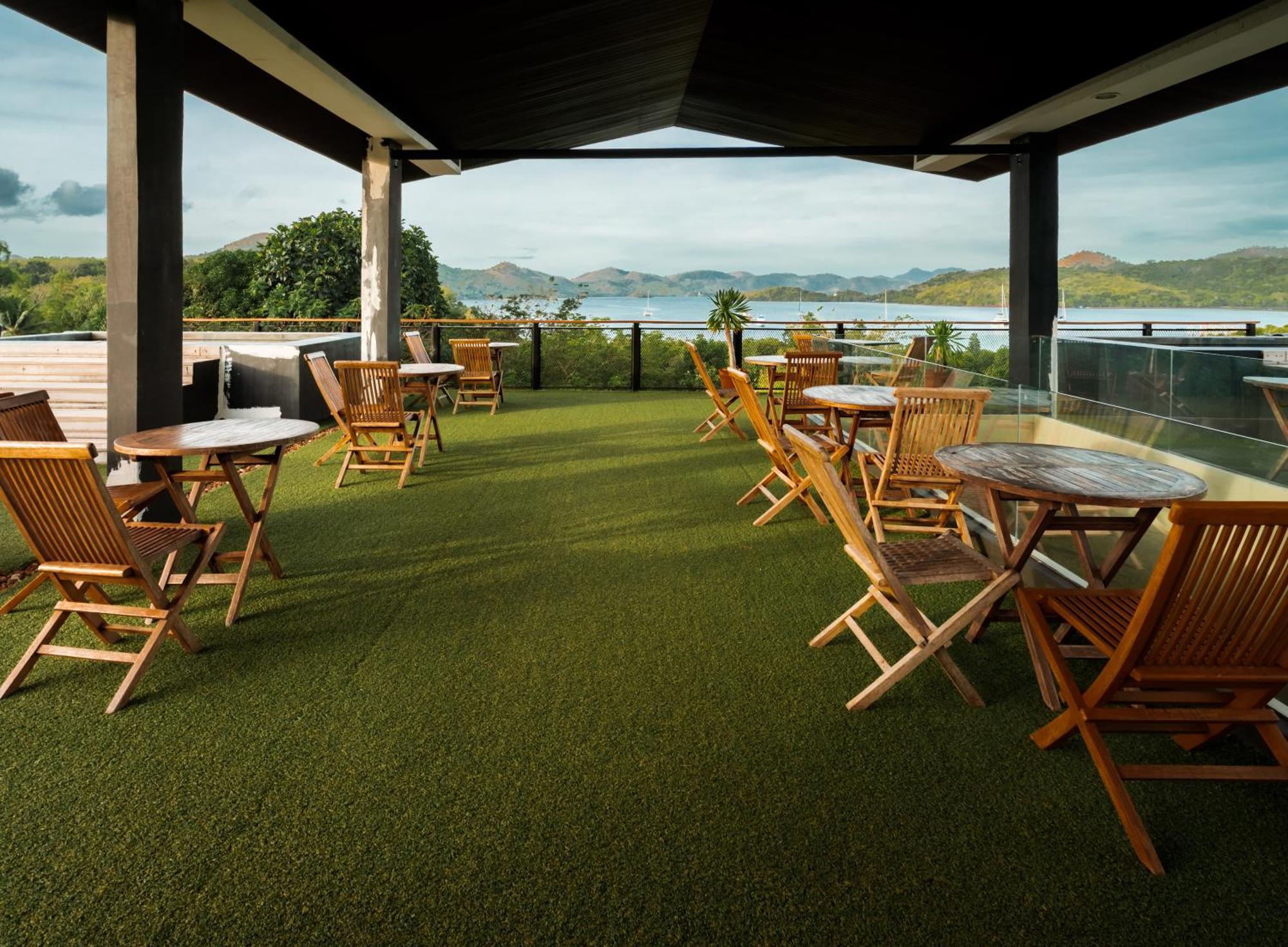 The Funny Lion - Coron Hotel Exterior foto