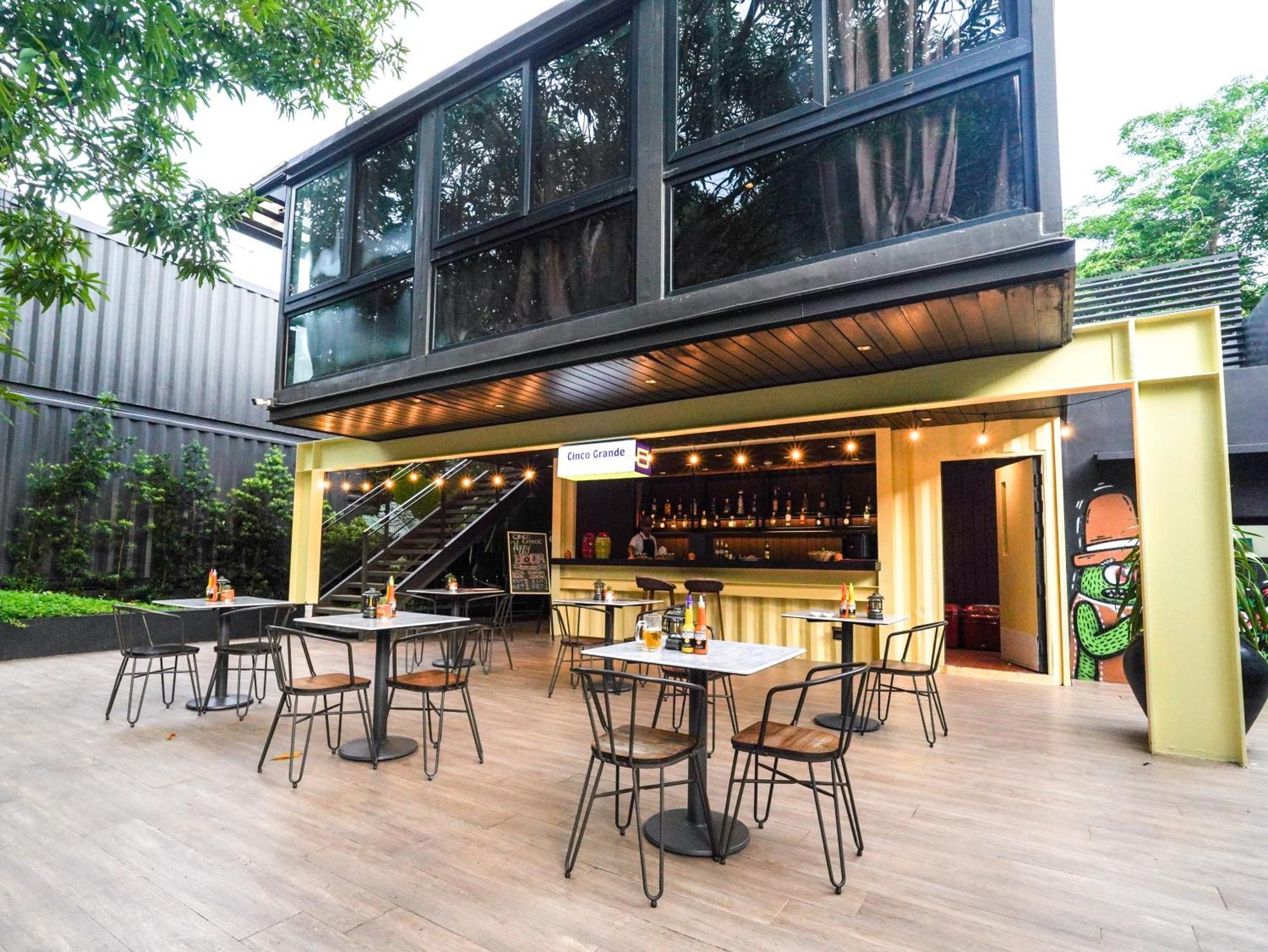 The Funny Lion - Coron Hotel Exterior foto