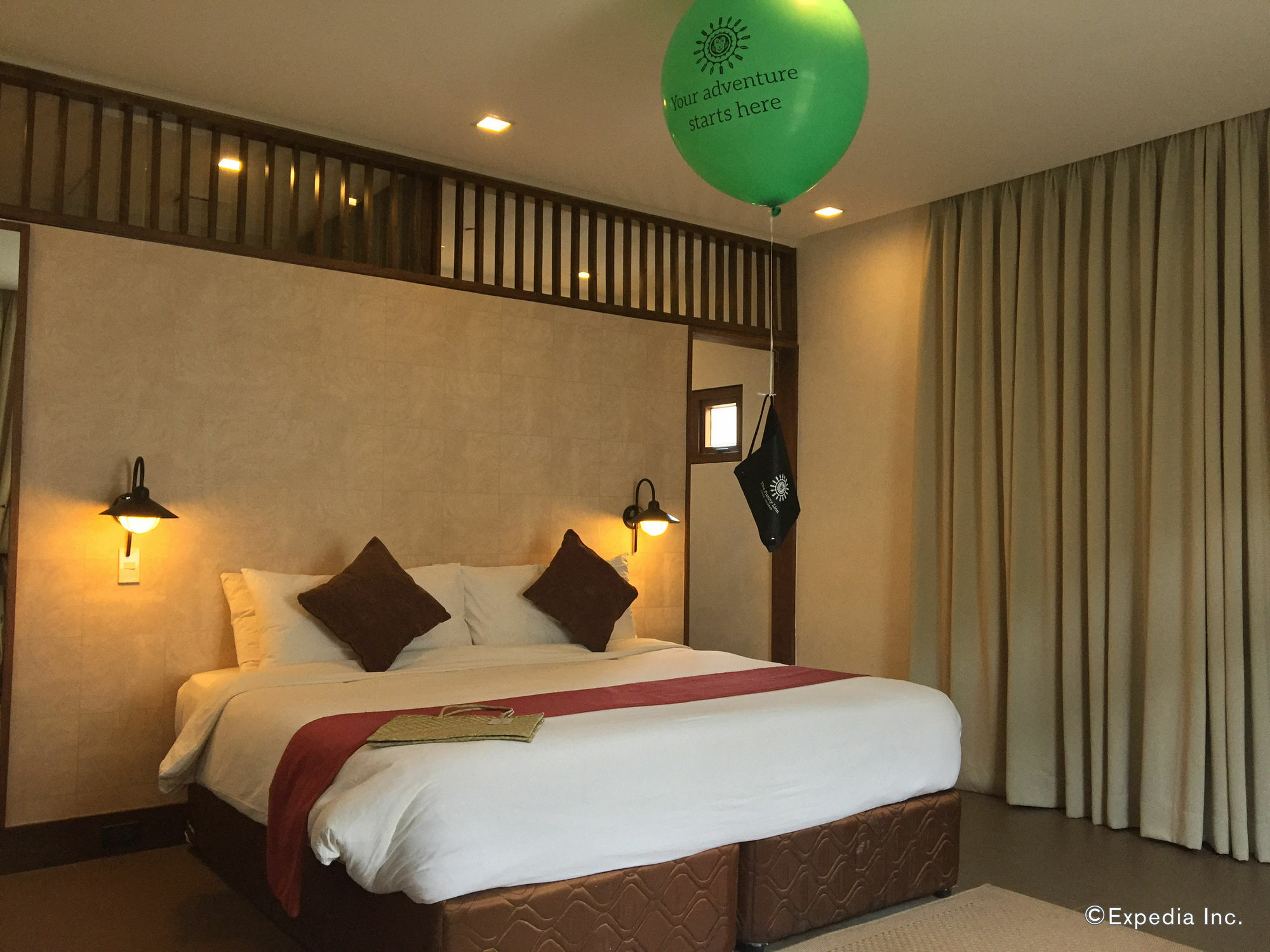 The Funny Lion - Coron Hotel Exterior foto